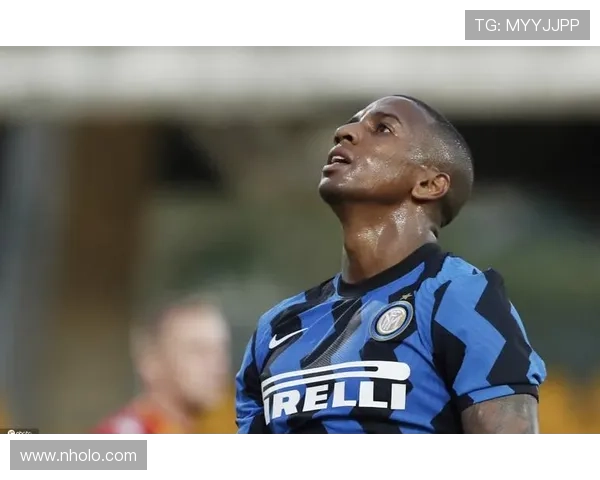 阿什利·扬本赛季为球队贡献稳定防守与边路支援 阿什利·扬本赛季为球队贡献稳定防守与边路支援