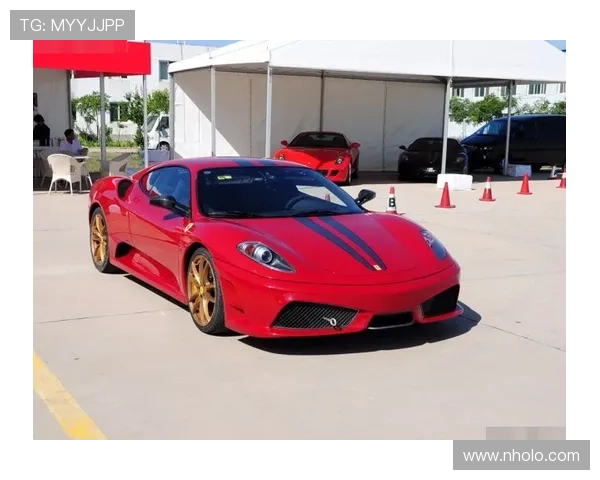 富里睡醒睁眼第一件事是数自己有几辆法拉利